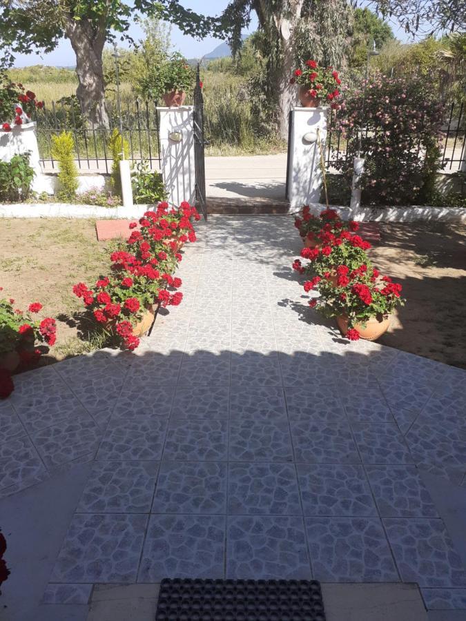 Issos Apartments Agios Georgios (Corfu) Exterior foto