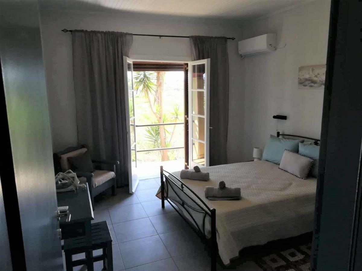 Issos Apartments Agios Georgios (Corfu) Exterior foto